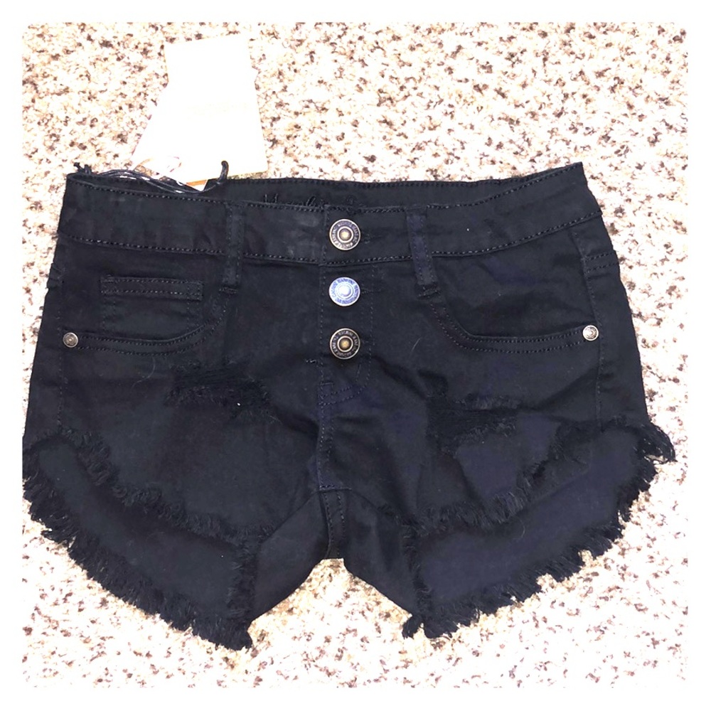 NWT Destroyed button up machine short in black